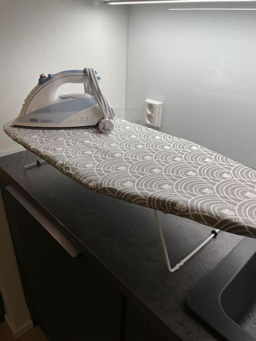 Studiohuoneisto Vallikadun Helmi, 56 M2, Ac,wifi,parveke Apartment *